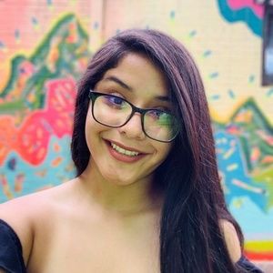 Meet your Posher, Daniela